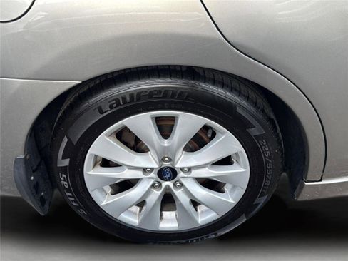 Used 2017 Subaru Legacy 2.5i Premium AWD/4WD image 30