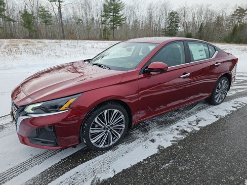 New 2025 Nissan Altima 2.5 SL image 1