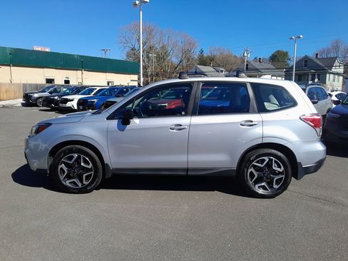Used 2017 Subaru Forester 2.5i image 4