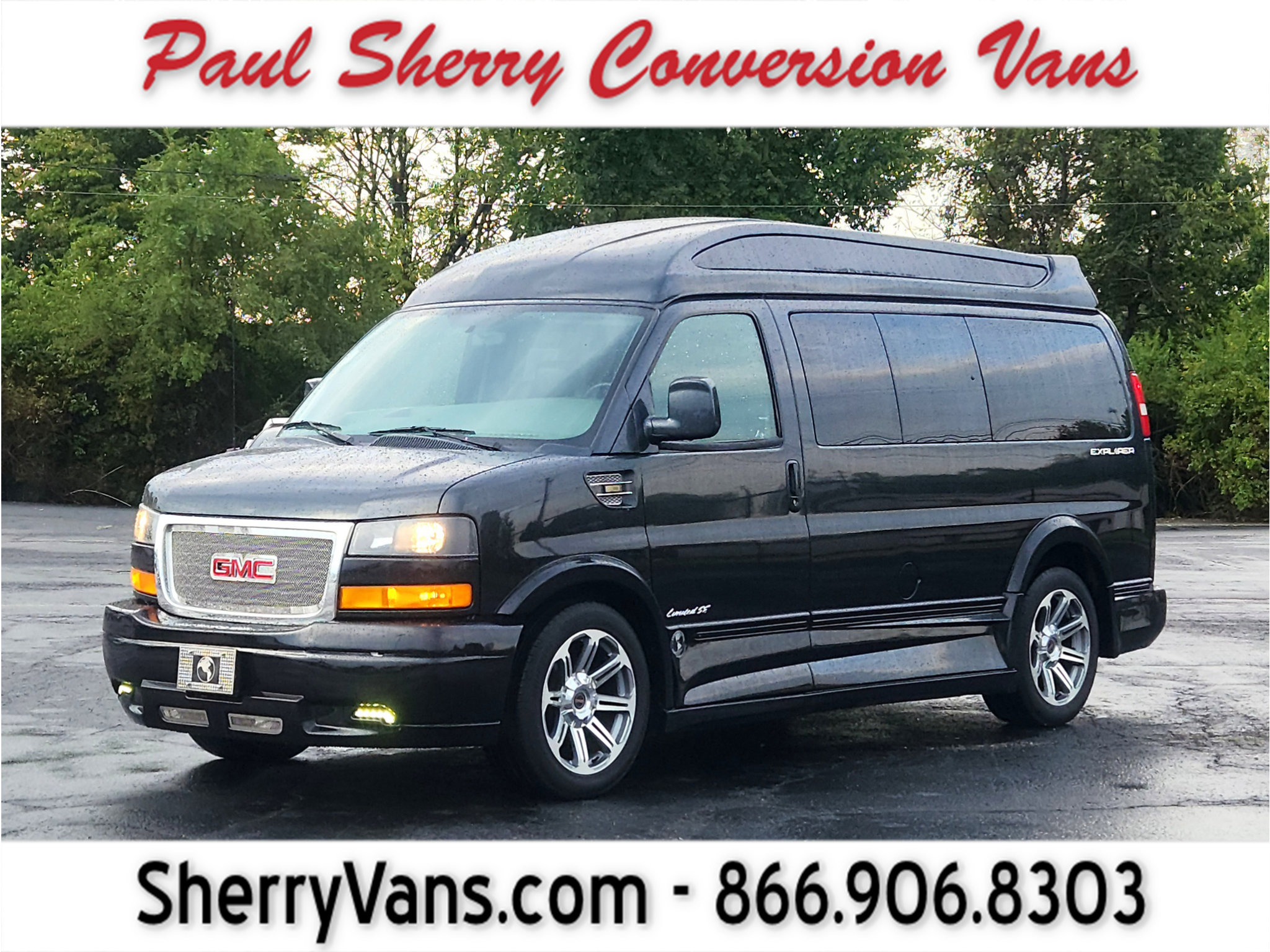 Used 2017 GMC Savana 2500 RWD image 1