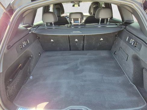 Used 2026 Mercedes-Benz GLC 300 image 6