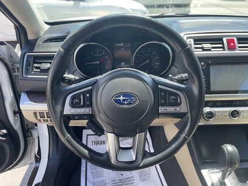 Used 2017 Subaru Outback 2.5i Limited image 19
