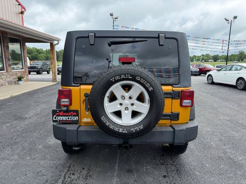 Used 2014 Jeep Wrangler Unlimited Sport w/ Quick Order Package 24S AWD/4WD image 5
