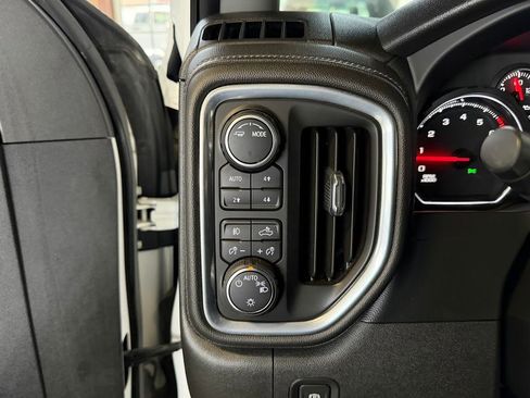 Used 2021 Chevrolet Silverado 1500 RST w/ Z71 Off-Road Package image 26