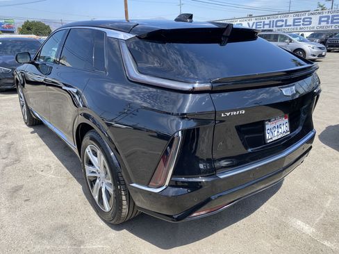 Used 2024 Cadillac Lyriq Tech RWD image 14