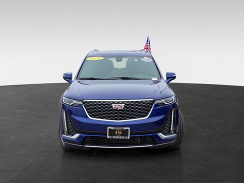 Used 2025 Cadillac XT6 Premium Luxury AWD/4WD image 3
