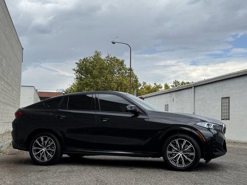Used 2024 BMW X6 xDrive40i w/ Premium Package image 6