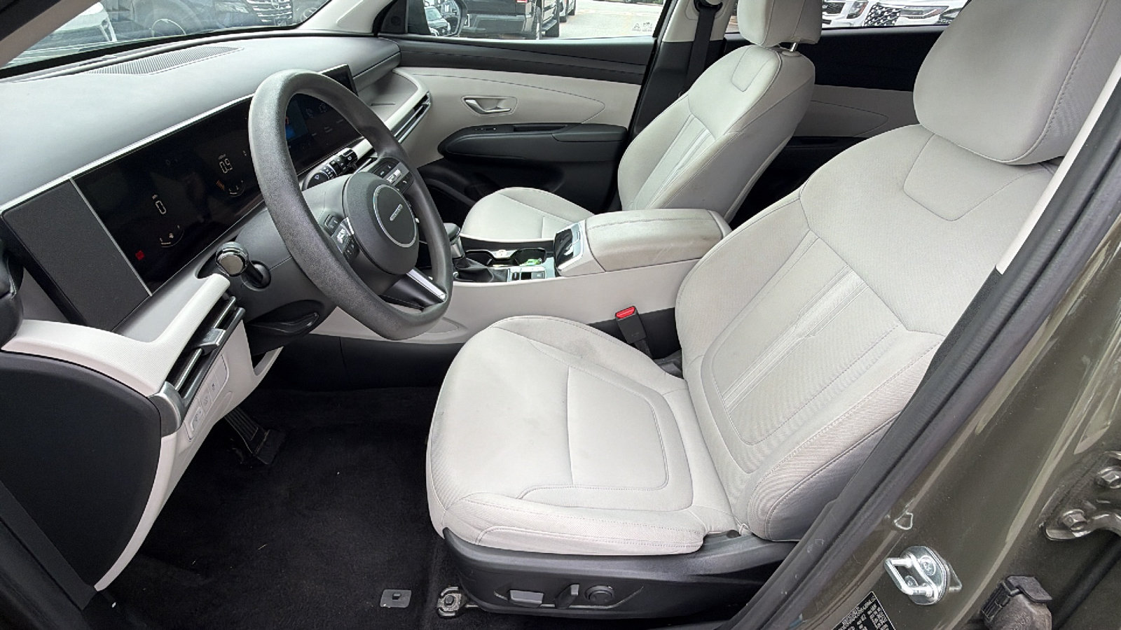 Used 2025 Hyundai Tucson SEL AWD/4WD image 16