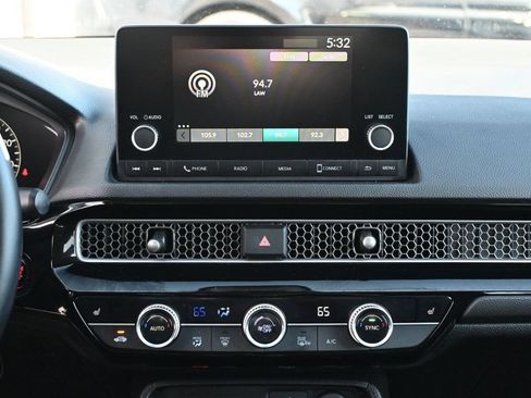 Used 2023 Honda Civic EX image 12