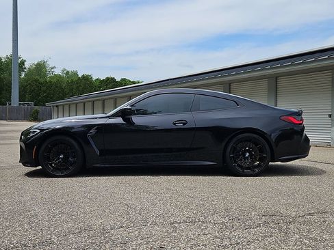 Used 2024 BMW M4 Coupe w/ Executive Package RWD image 2