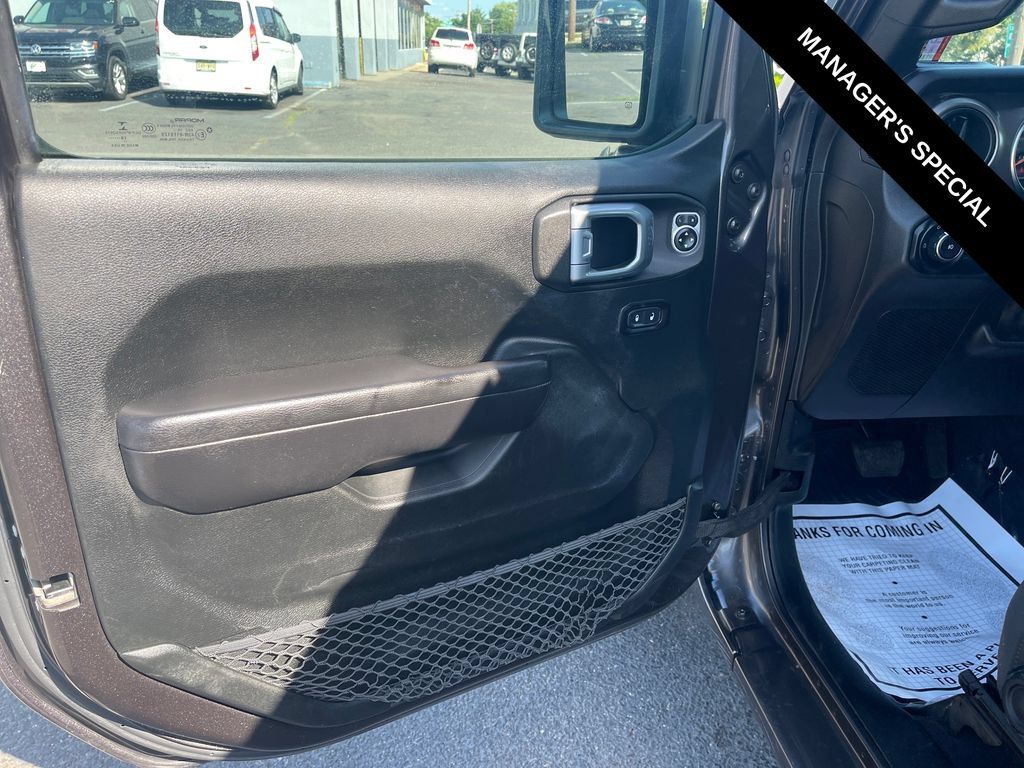 Used 2020 Jeep Wrangler Unlimited Sport S AWD/4WD image 15