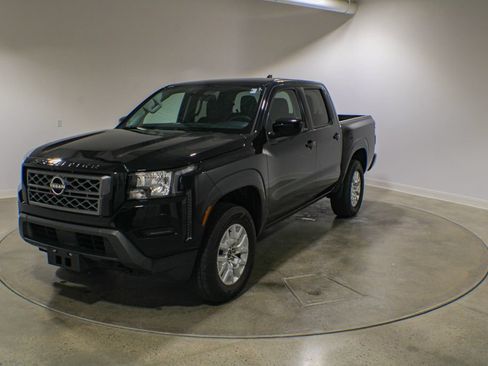 Used 2023 Nissan Frontier SV AWD/4WD image 1