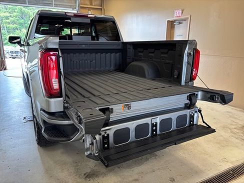 Used 2023 GMC Sierra 1500 AT4 w/ AT4 Preferred Package AWD/4WD image 24