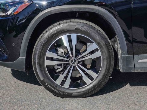 Certified 2025 Mercedes-Benz GLA 250 image 11