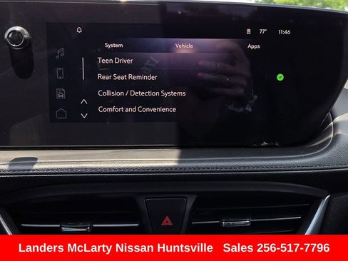 Used 2024 Buick Encore GX Sport Touring FWD image 19
