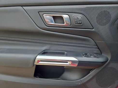 Used 2024 Ford Mustang GT Premium image 17