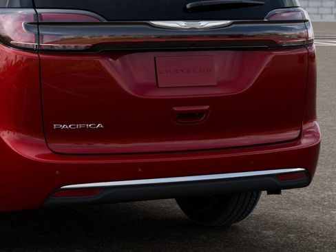 New 2026 Chrysler Pacifica Select image 13