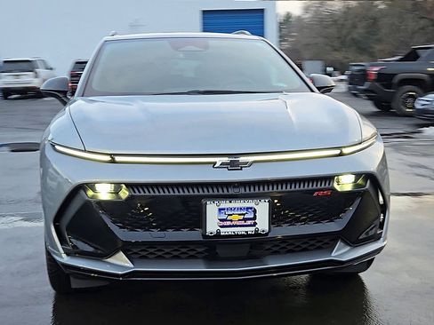 New 2026 Chevrolet Equinox EV RS image 7