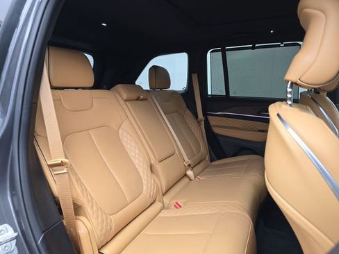 Used 2022 Jeep Grand Cherokee Summit w/ Advanced Protech Group IV AWD/4WD image 45