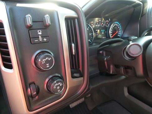 Used 2018 GMC Sierra 1500 Denali w/ Denali Ultimate Package AWD/4WD image 27