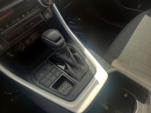 Certified 2025 Toyota RAV4 XLE AWD/4WD image 20