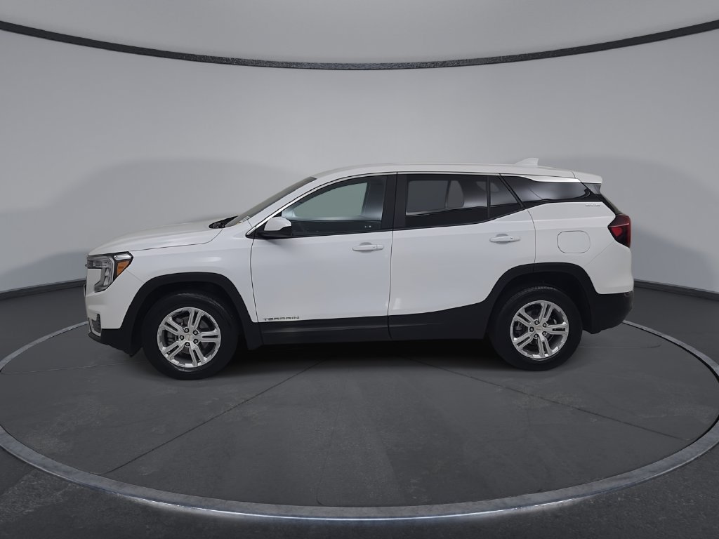 Used 2024 GMC Terrain SLE AWD/4WD image 8