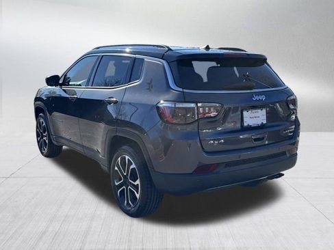 Used 2022 Jeep Compass Limited image 8