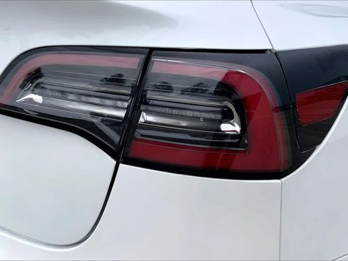 Used 2023 Tesla Model 3 Standard Range RWD image 28