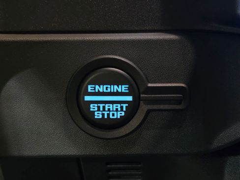 New 2025 Ford Bronco 4-Door image 21