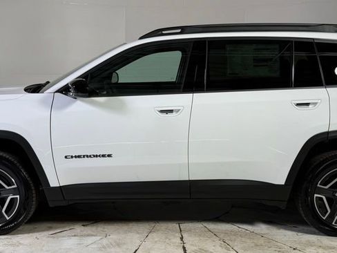 New 2026 Jeep Cherokee Limited image 4