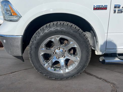 Used 2018 RAM 1500 Laramie w/ Convenience Group image 14