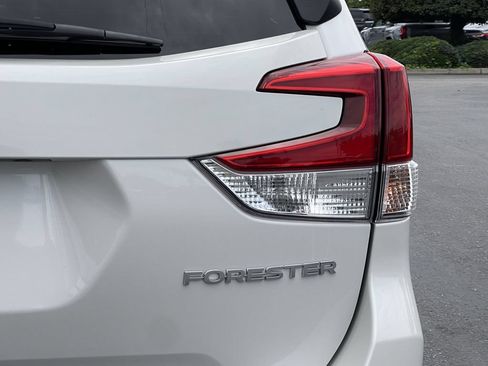 Used 2024 Subaru Forester Premium AWD/4WD image 6