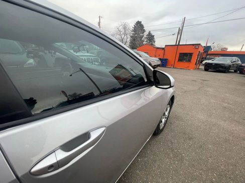 Used 2014 Toyota Corolla L image 20