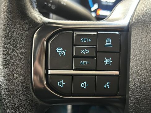 Used 2023 Ford F150 Platinum w/ FX4 Off-Road Package image 20