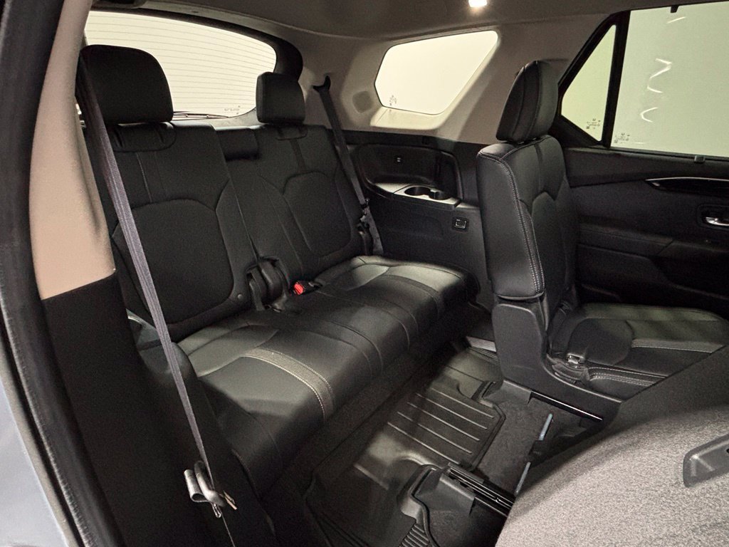 Used 2024 Honda Pilot Touring image 36