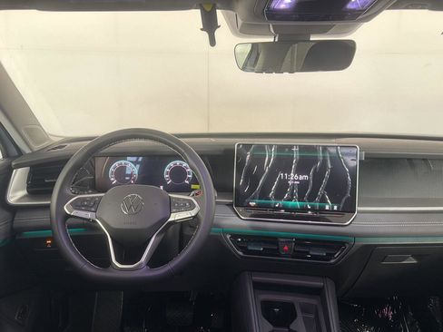 New 2026 Volkswagen Tiguan SE AWD/4WD image 2