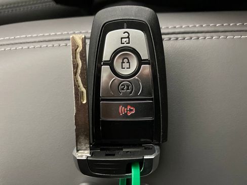 New 2025 Ford Bronco Sport Badlands image 32