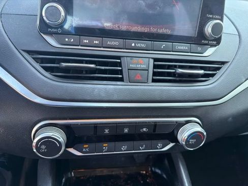 Used 2021 Nissan Altima 2.5 SV FWD image 16