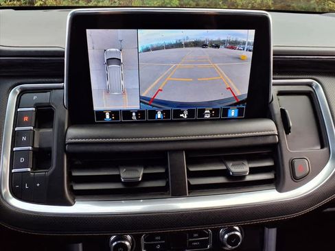 Used 2021 GMC Yukon SLT w/ SLT Luxury Plus Package image 19