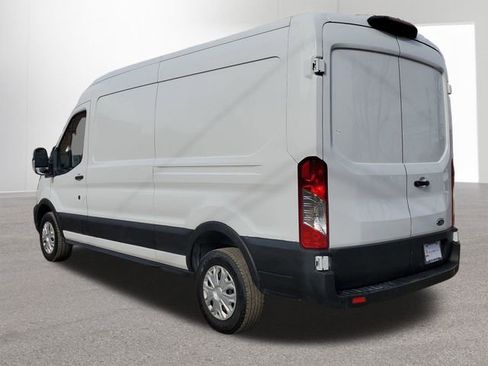 Used 2022 Ford E-Transit Medium Roof image 30