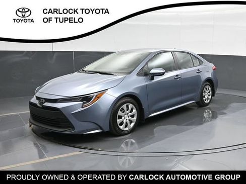 Used 2026 Toyota Corolla LE FWD image 1