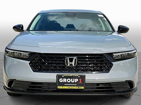 New 2025 Honda Accord SE image 3