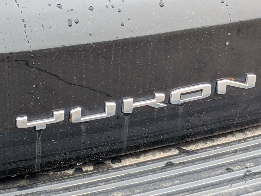 Used 2021 GMC Yukon XL Denali AWD/4WD image 10