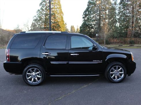 Used 2007 GMC Yukon Denali image 5
