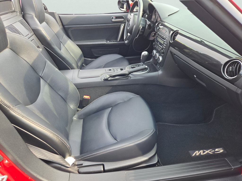 Used 2014 MAZDA MX-5 Miata Grand Touring w/ Premium Package RWD image 8