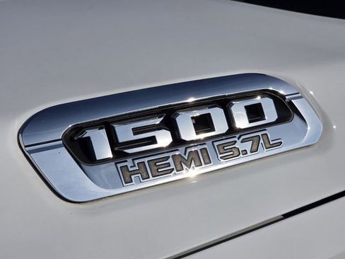 Used 2019 RAM 1500 Big Horn RWD image 6