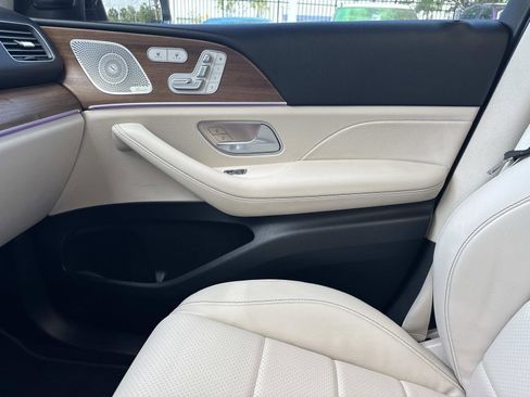 Used 2024 Mercedes-Benz GLE 350 4MATIC image 23