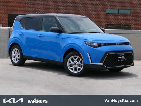New 2025 Kia Soul S image 1