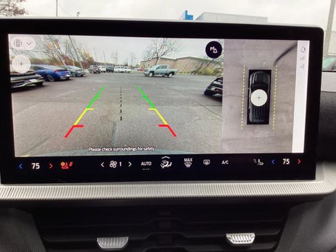 Used 2025 Ford Explorer ST image 23