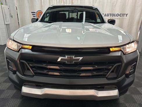 Used 2024 Chevrolet Colorado Trail Boss w/ Advanced Trailering Package AWD/4WD image 3